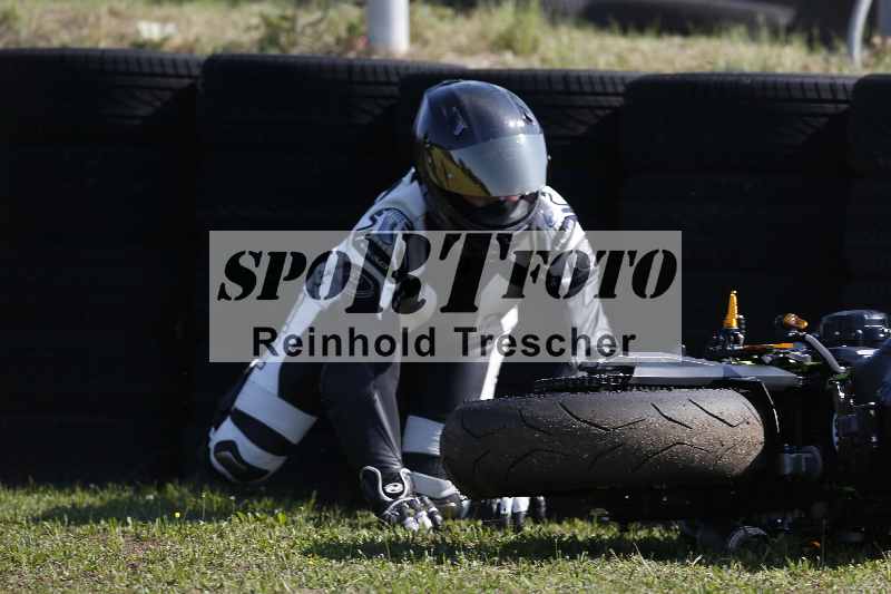 /44 09.08.2025 Plüss Moto Sport ADR/Freies Fahren/785